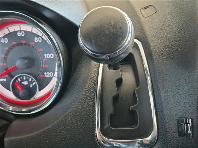 Used 2019 Dodge Grand Caravan SXT w/ Driver Convenience Group FWD image 12