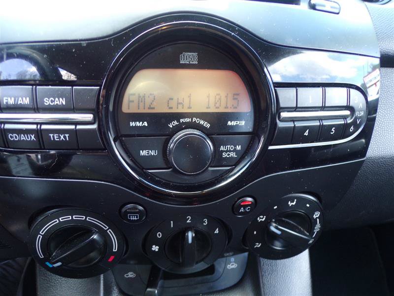 Used 2012 MAZDA MAZDA2 Touring FWD image 35