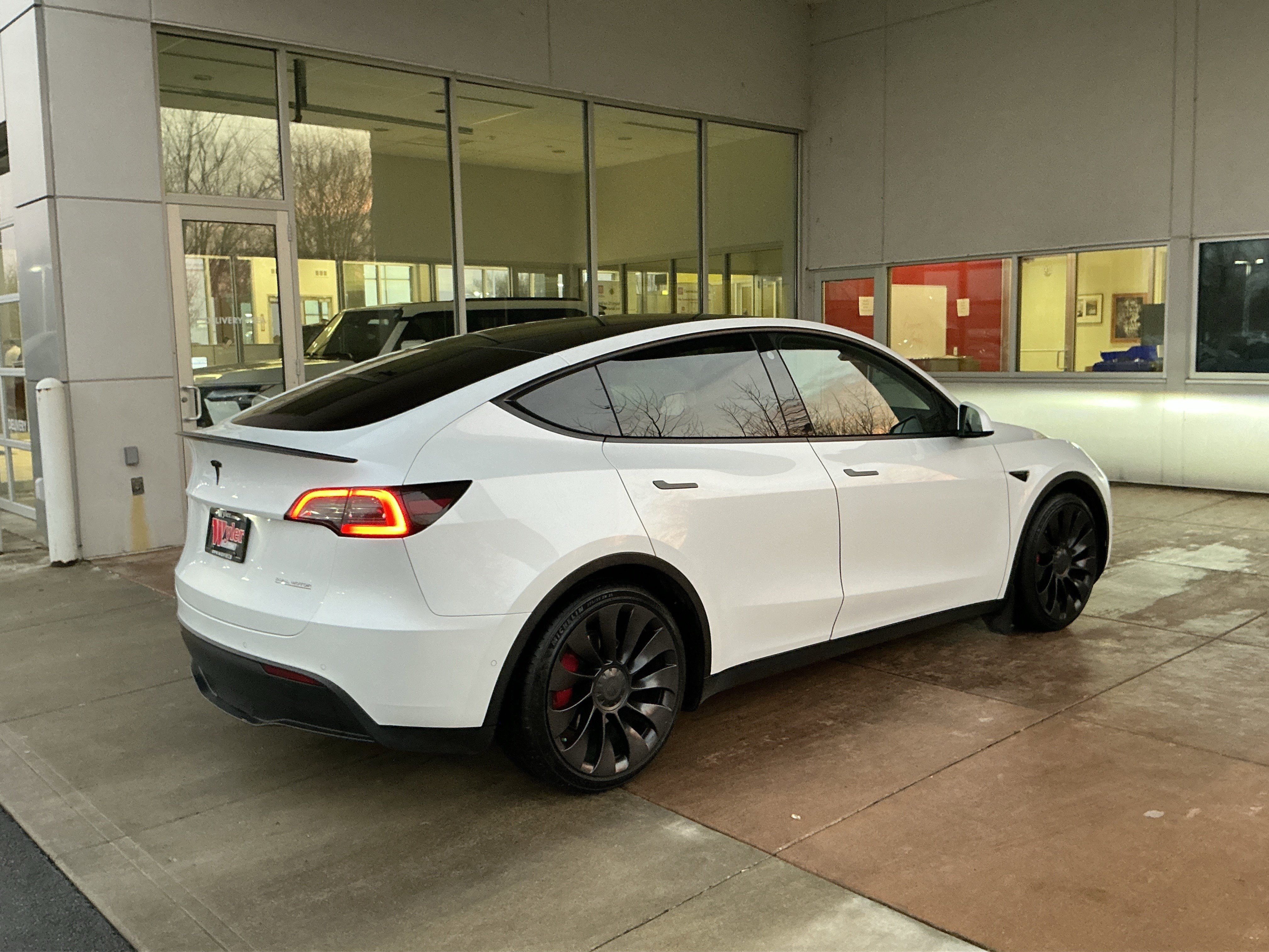 Used 2022 Tesla Model Y Performance image 22