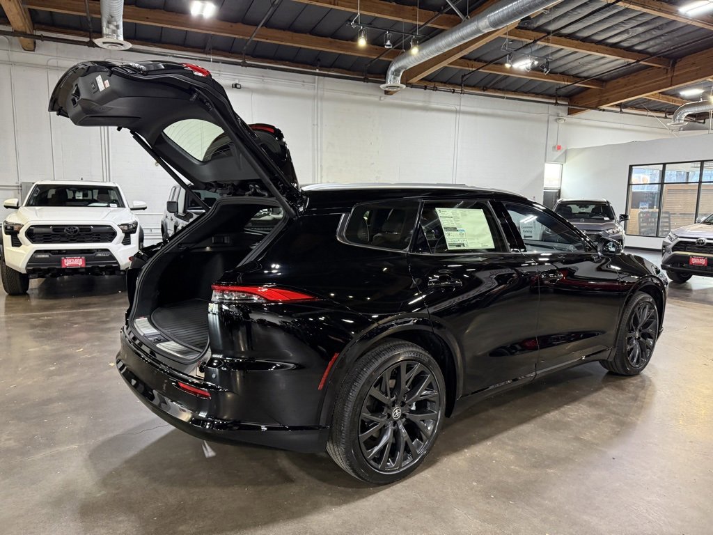 New 2025 Toyota Crown Signia image 11