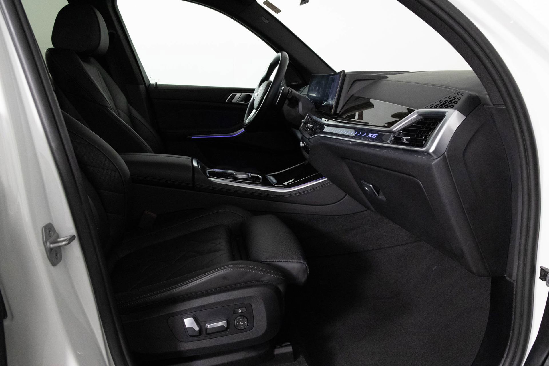 Used 2024 BMW X5 xDrive40i image 42