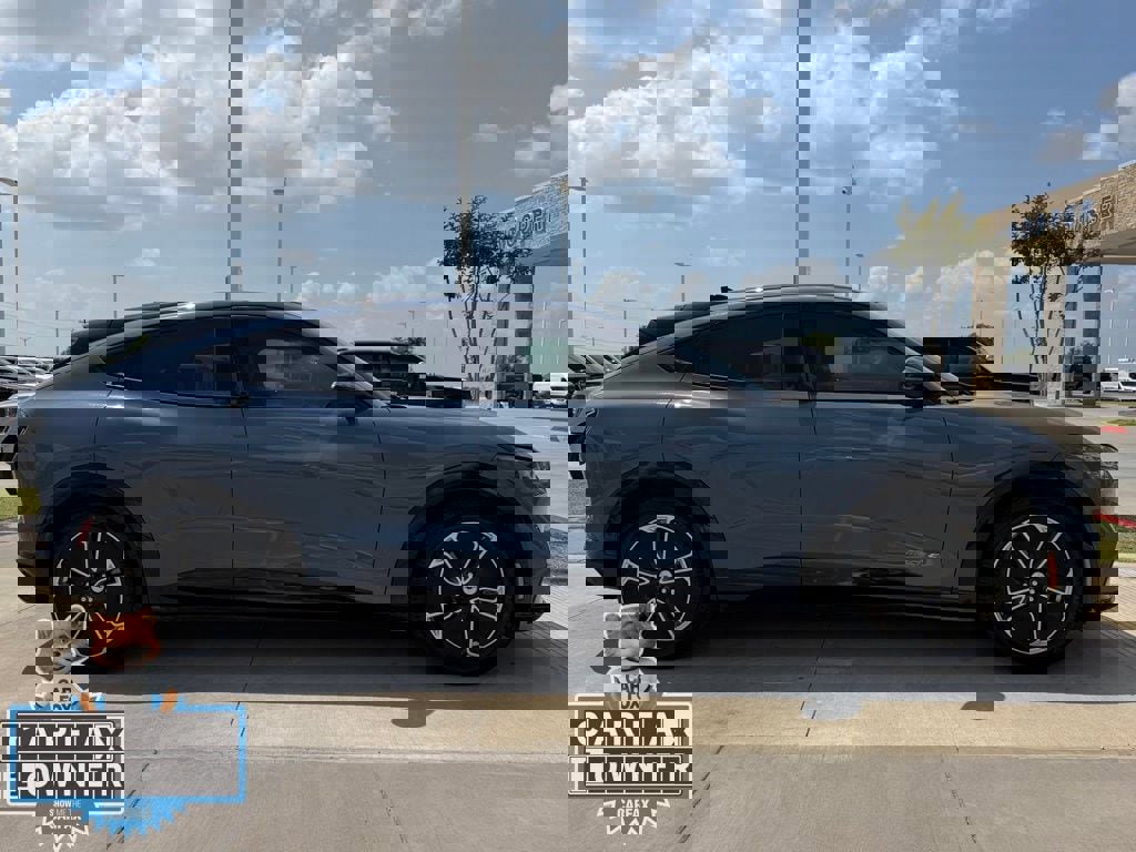 Used 2023 Ford Mustang Mach-E Premium image 20