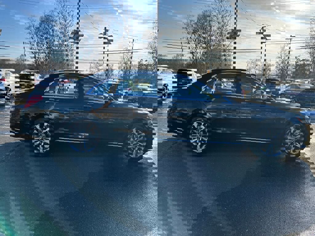 Used 2019 Mercedes-Benz S 560 4MATIC Sedan w/ Premium Package image 8