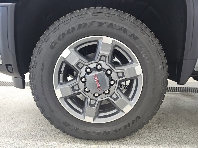 New 2026 GMC Sierra 2500 SLE w/ SLE Value Package; image 9
