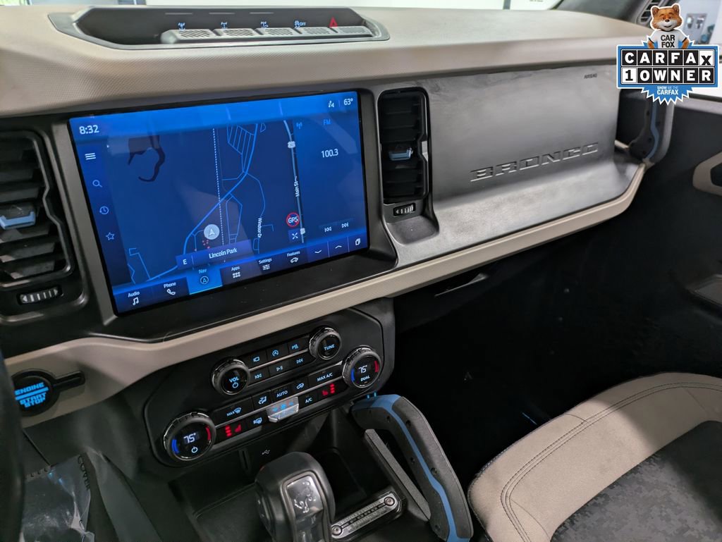 Used 2023 Ford Bronco Badlands image 12