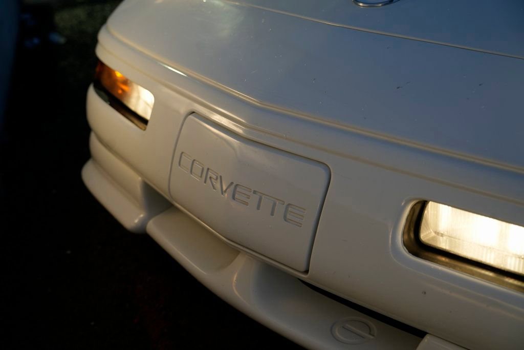 Used 1992 Chevrolet Corvette Convertible image 39