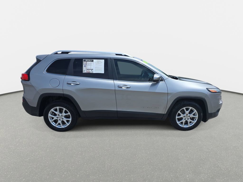 Used 2015 Jeep Cherokee Latitude FWD image 4
