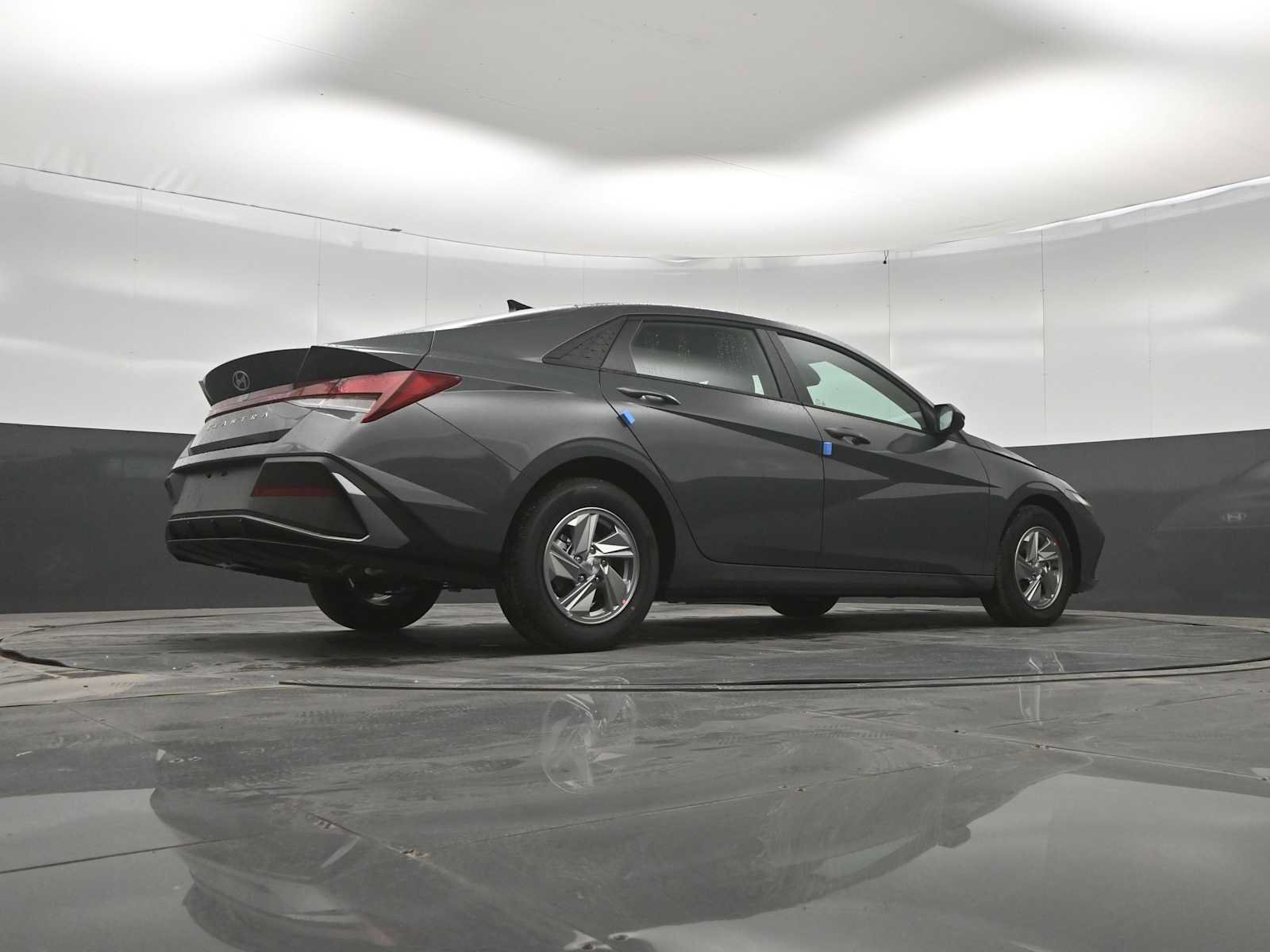 New 2026 Hyundai Elantra SE FWD image 36