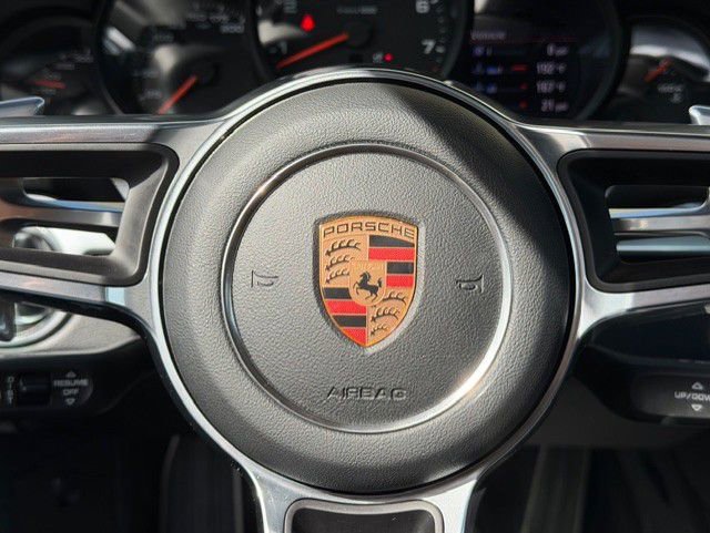 Used 2018 Porsche 911 Carrera image 29