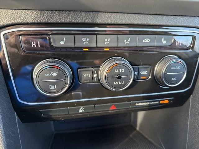 Certified 2023 Volkswagen Atlas SE w/ Black Wheel Package image 23