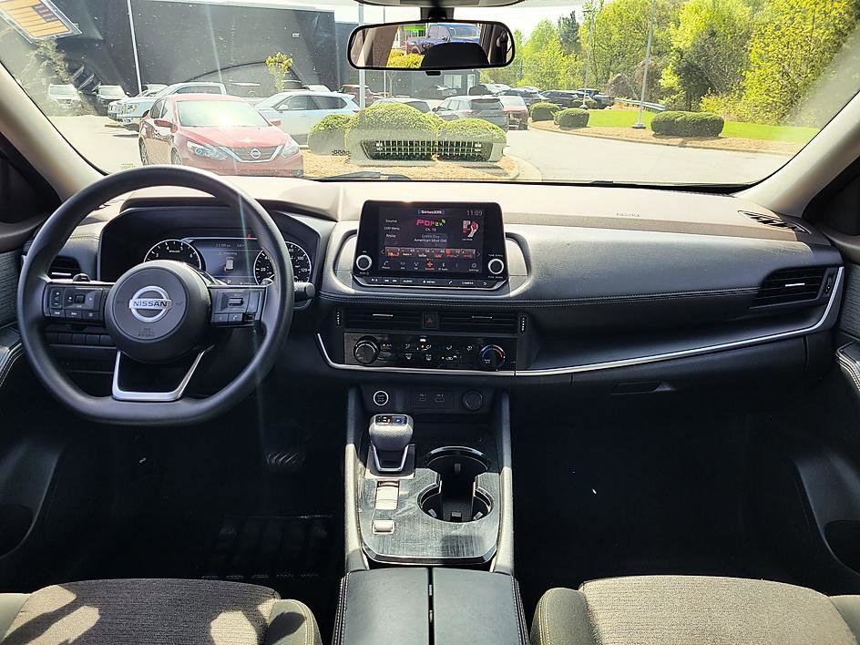 Used 2021 Nissan Rogue S image 16