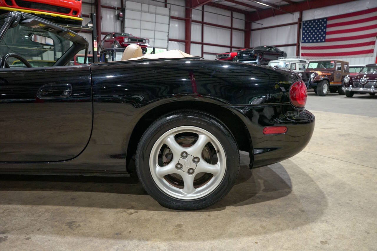 Used 1999 MAZDA MX-5 Miata RWD image 5