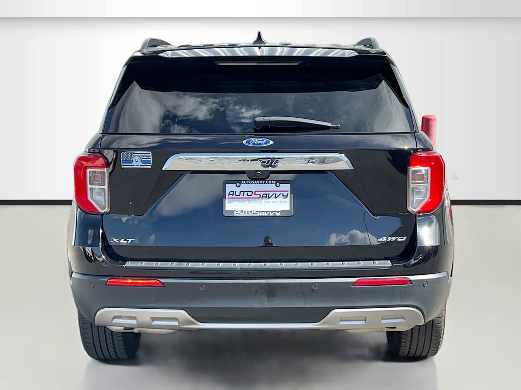 Used 2022 Ford Explorer XLT w/ Equipment Group 202A image 6