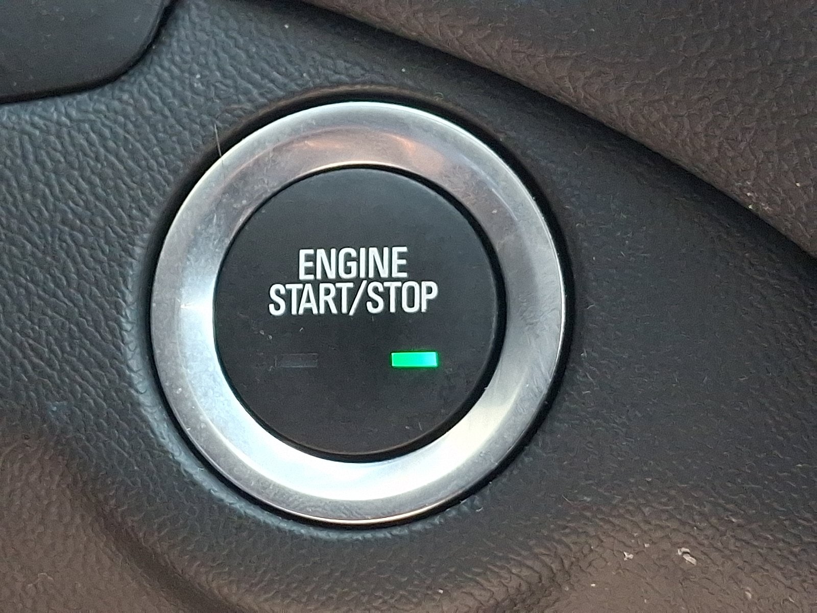 Used 2024 Chevrolet Equinox LT FWD image 24