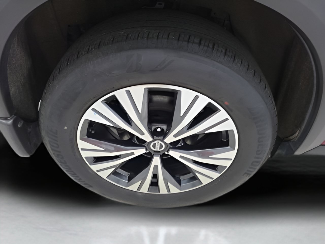 Used 2021 Nissan Rogue SV AWD/4WD image 9