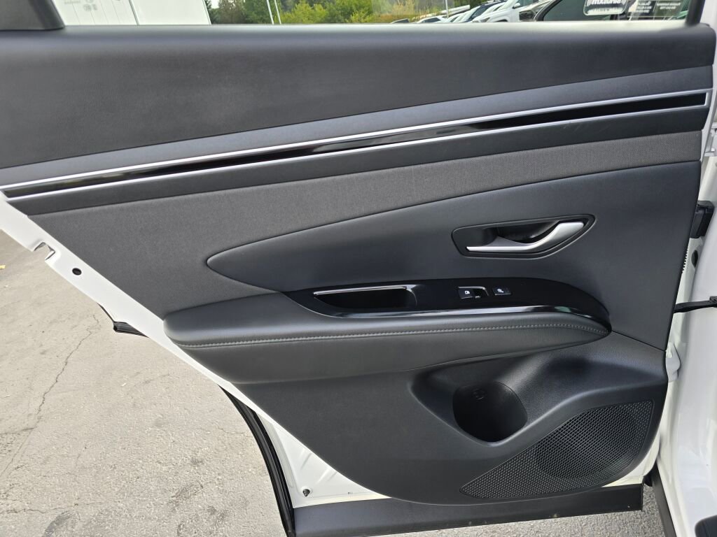 Used 2022 Hyundai Tucson Limited image 36