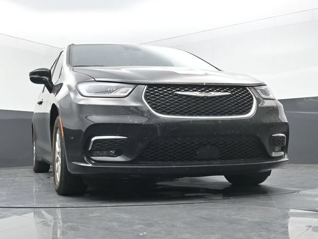Used 2025 Chrysler Pacifica Select FWD image 46