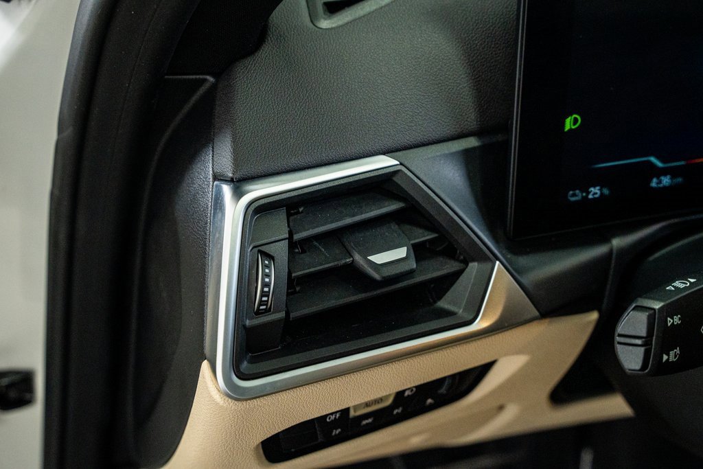 Used 2022 BMW i4 eDrive40 image 36