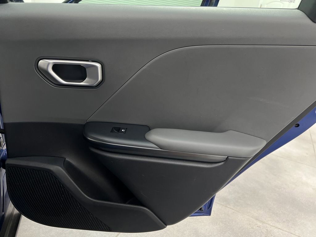 Used 2025 Kia K4 FWD image 17
