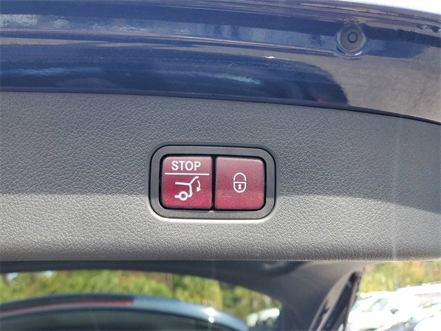 Used 2024 Mercedes-Benz GLC 300 4MATIC image 9