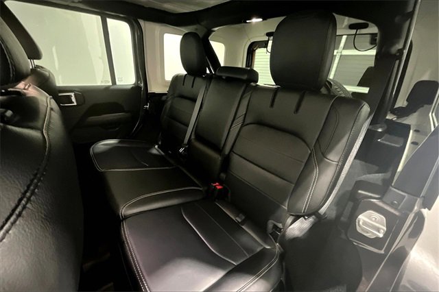 Used 2022 Jeep Wrangler Unlimited Sahara w/ Cold Weather Group image 23