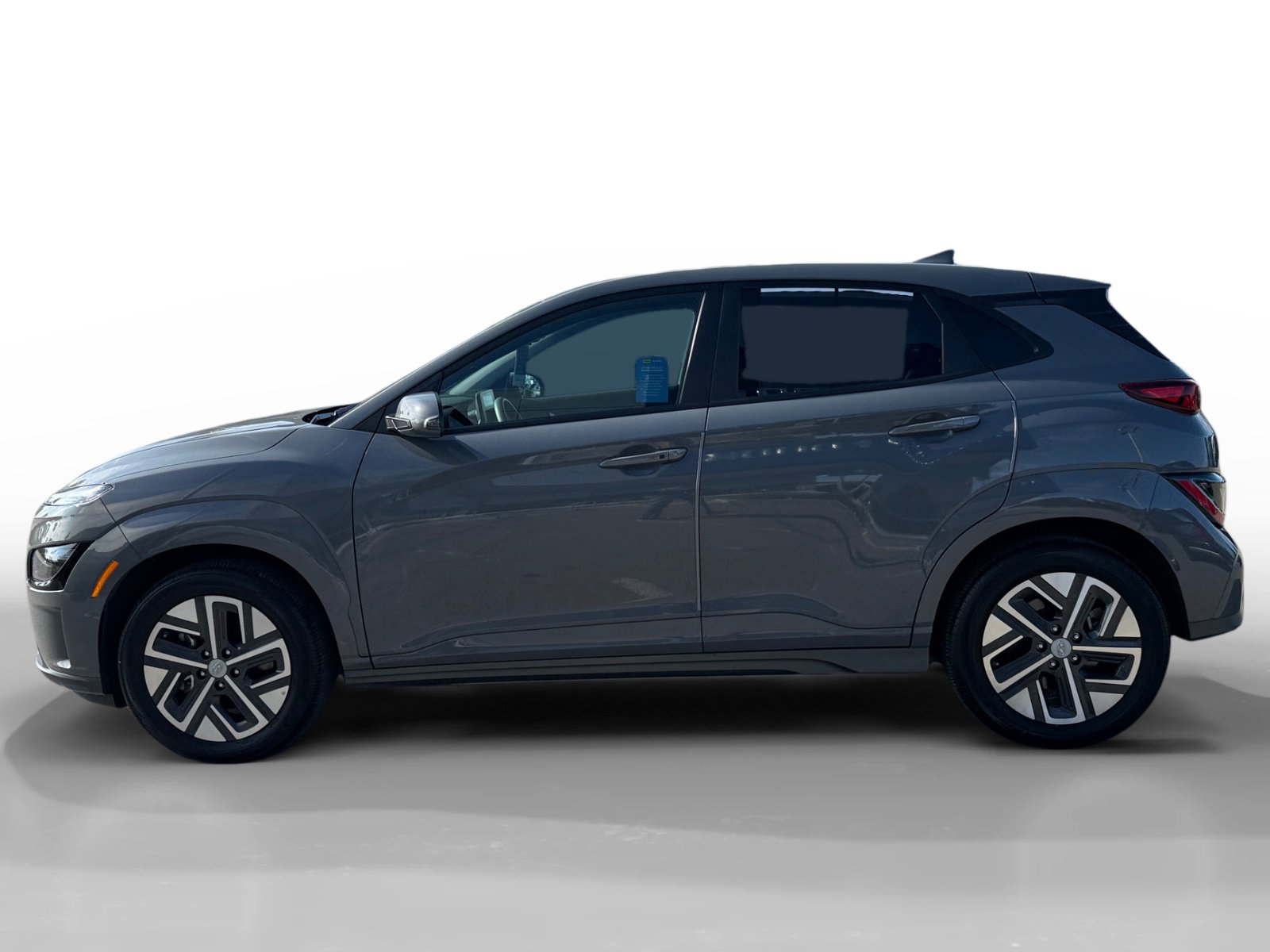 Certified 2023 Hyundai Kona SE FWD image 2