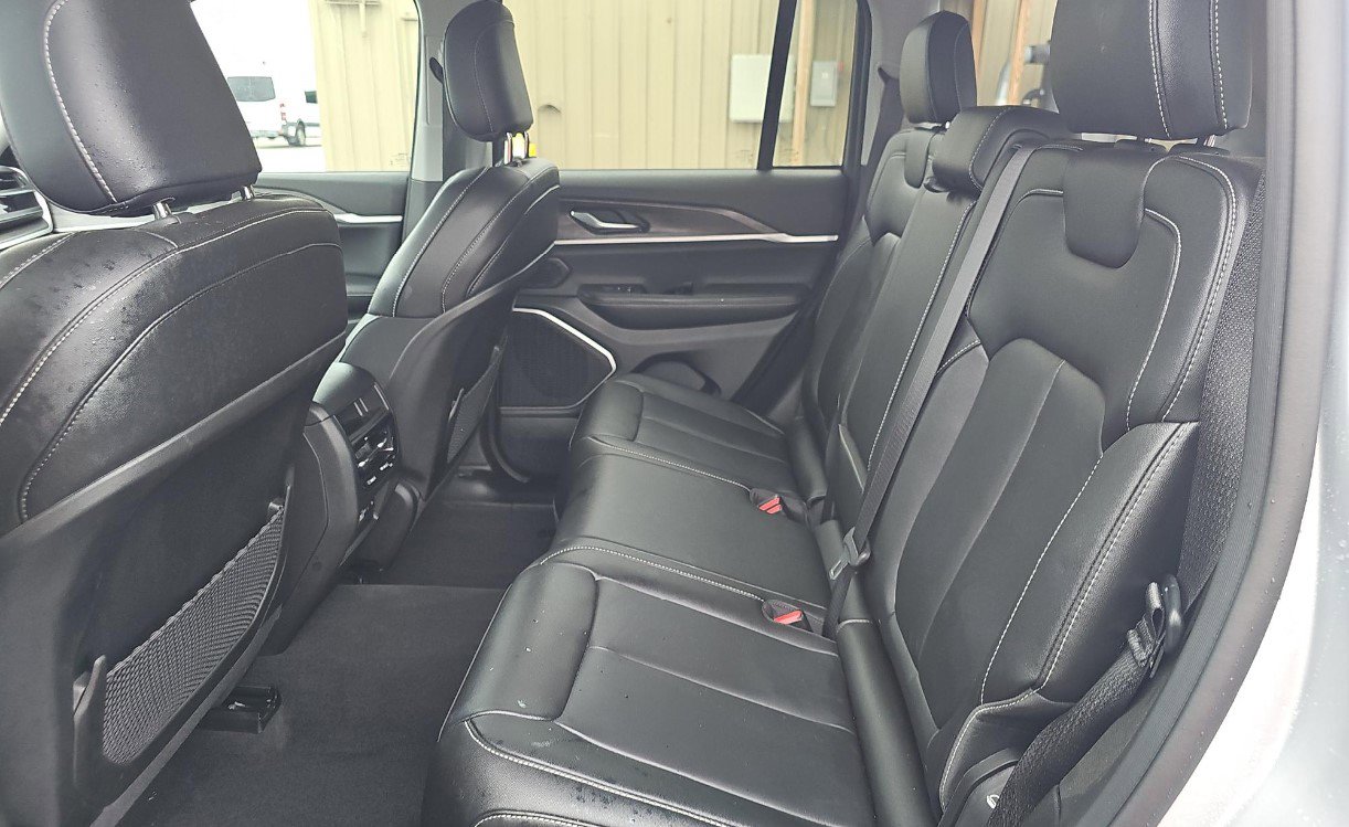 Used 2022 Jeep Grand Cherokee Limited 4xe AWD/4WD image 10