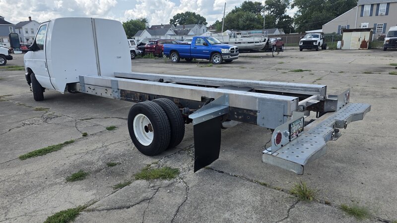 Used 2011 Ford E-450 and Econoline 450 Super Duty RWD image 6