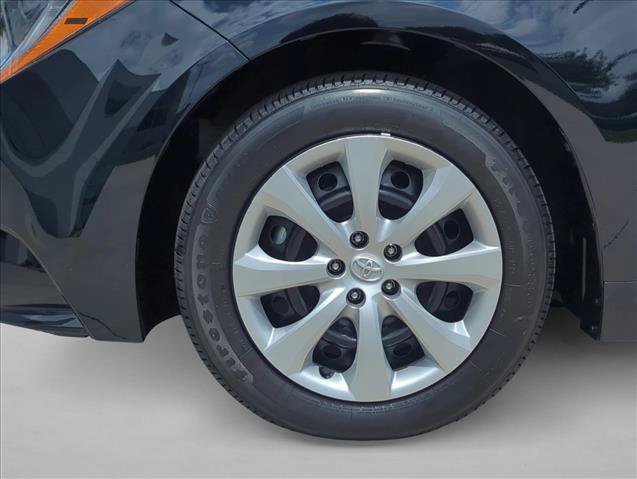 Certified 2025 Toyota Corolla LE w/ Convenience Package FWD image 9