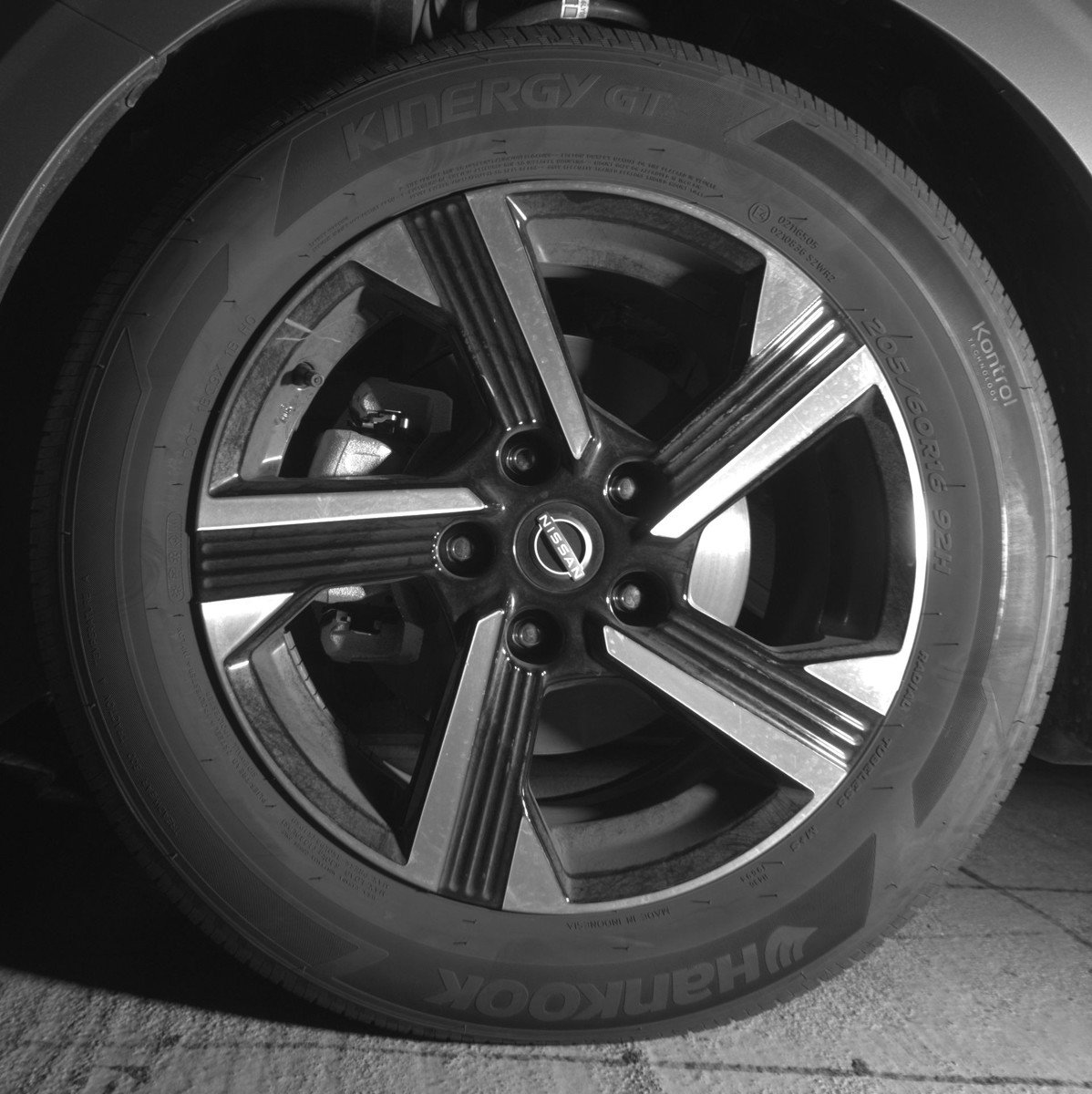 Used 2025 Nissan Sentra SV image 12