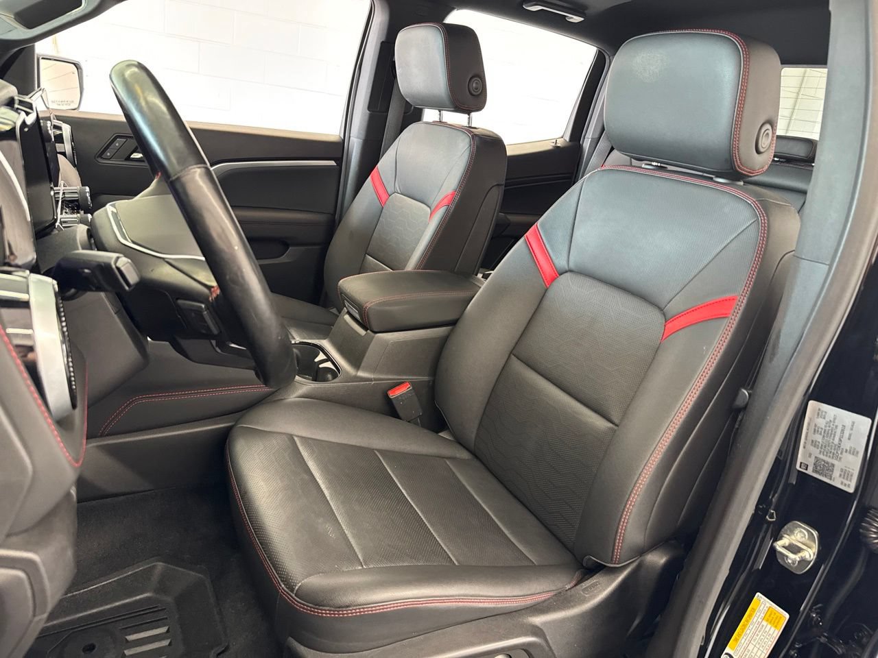 Used 2023 Chevrolet Colorado Z71 w/ Z71 Convenience Package 2 AWD/4WD image 15
