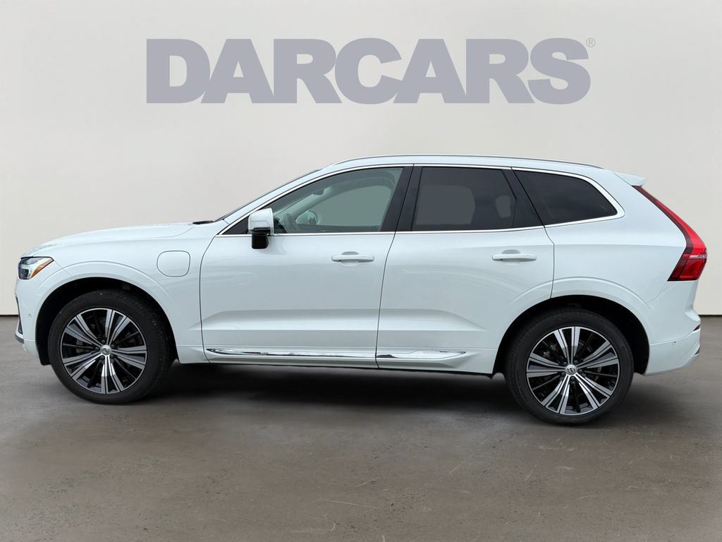 Certified 2022 Volvo XC60 T8 Inscription w/ Advanced Package AWD/4WD image 4
