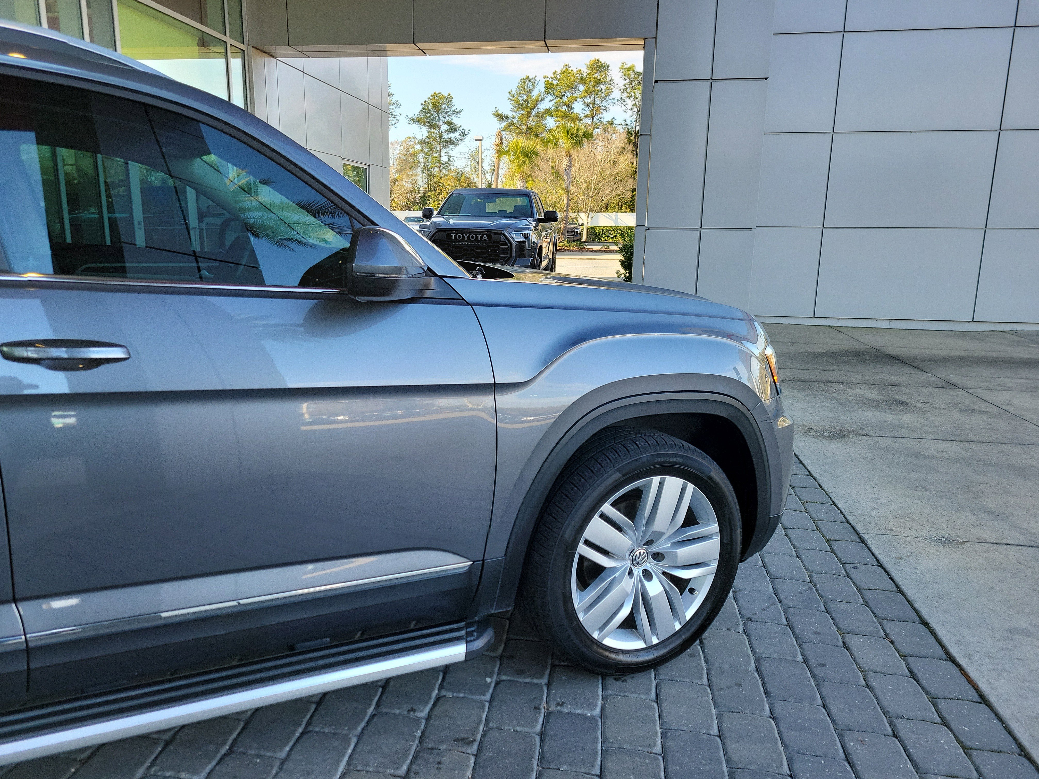 Used 2019 Volkswagen Atlas SEL image 8
