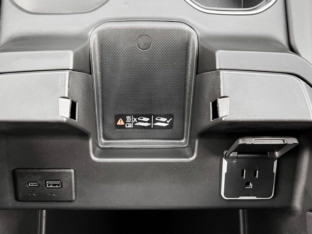 Used 2025 GMC Sierra 3500 Denali Ultimate image 29