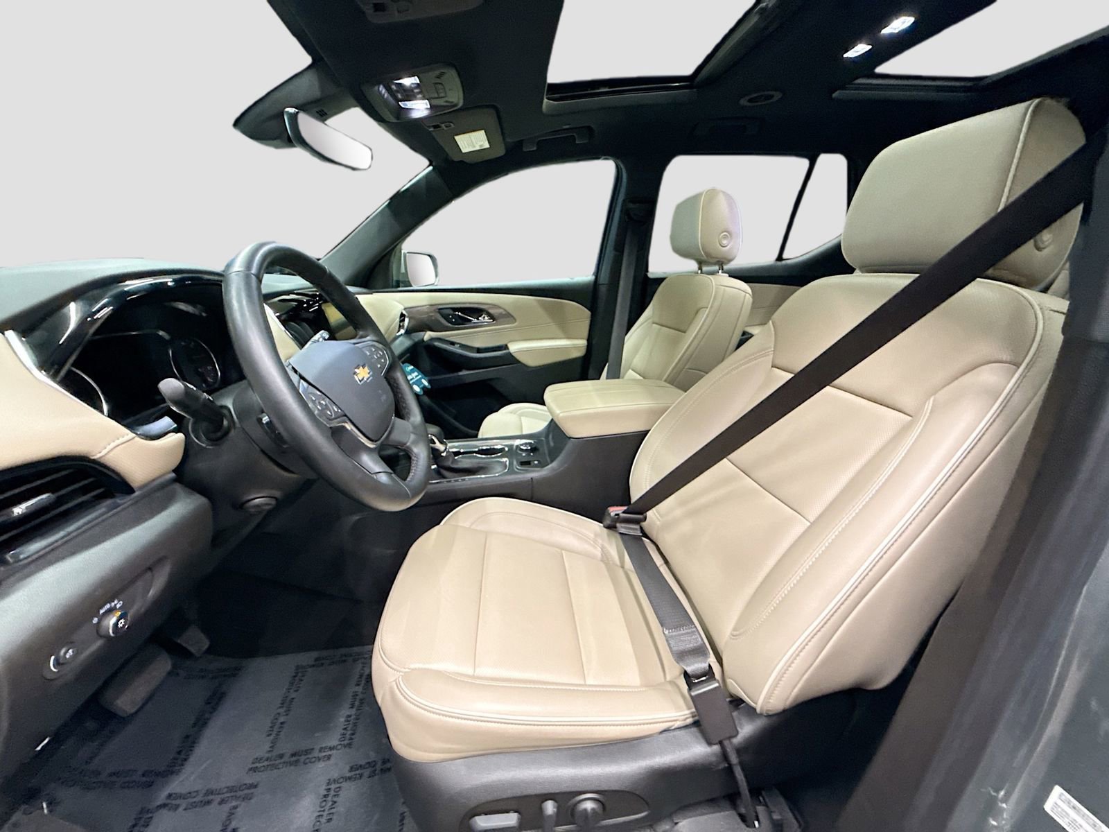 Used 2023 Chevrolet Traverse Premier image 25