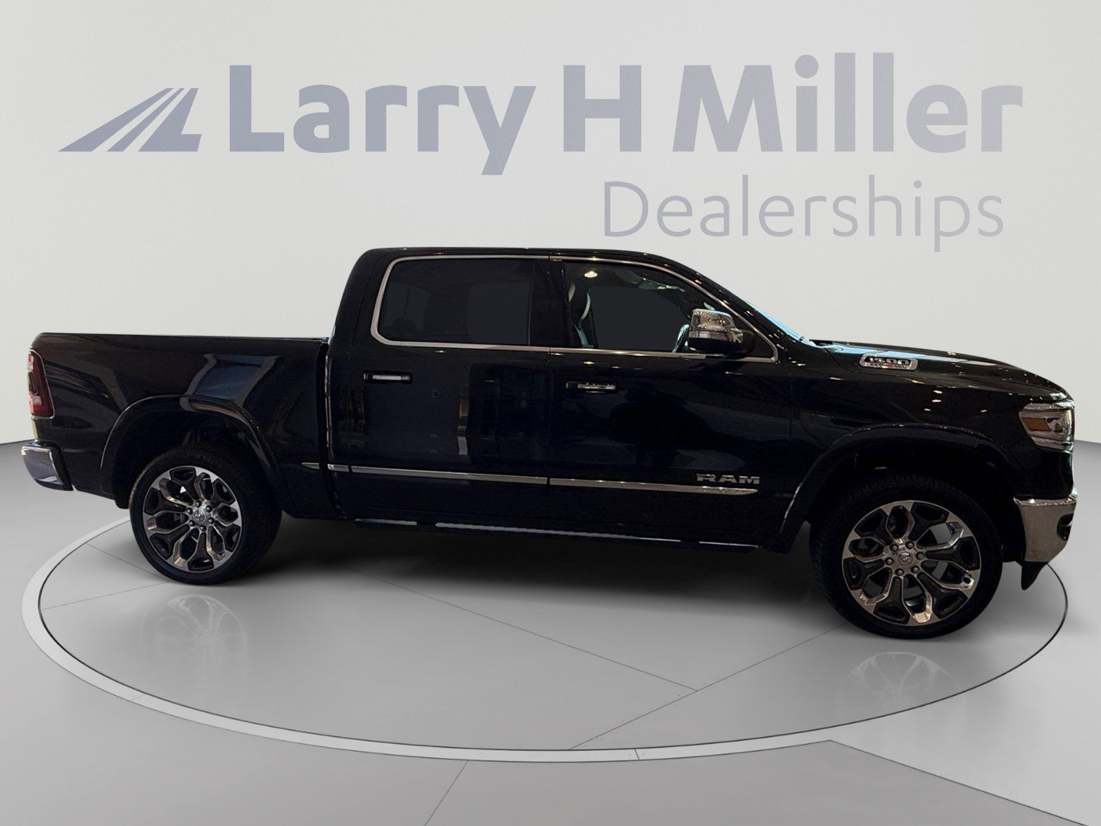 Used 2021 RAM 1500 Limited AWD/4WD image 6