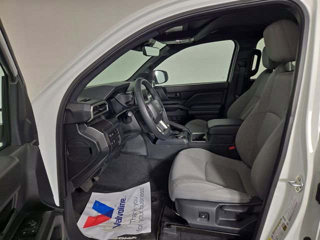 Used 2025 Toyota Tacoma SR5 AWD/4WD image 13