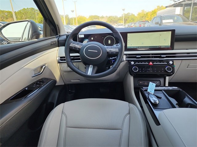 New 2025 Hyundai Tucson Limited image 12