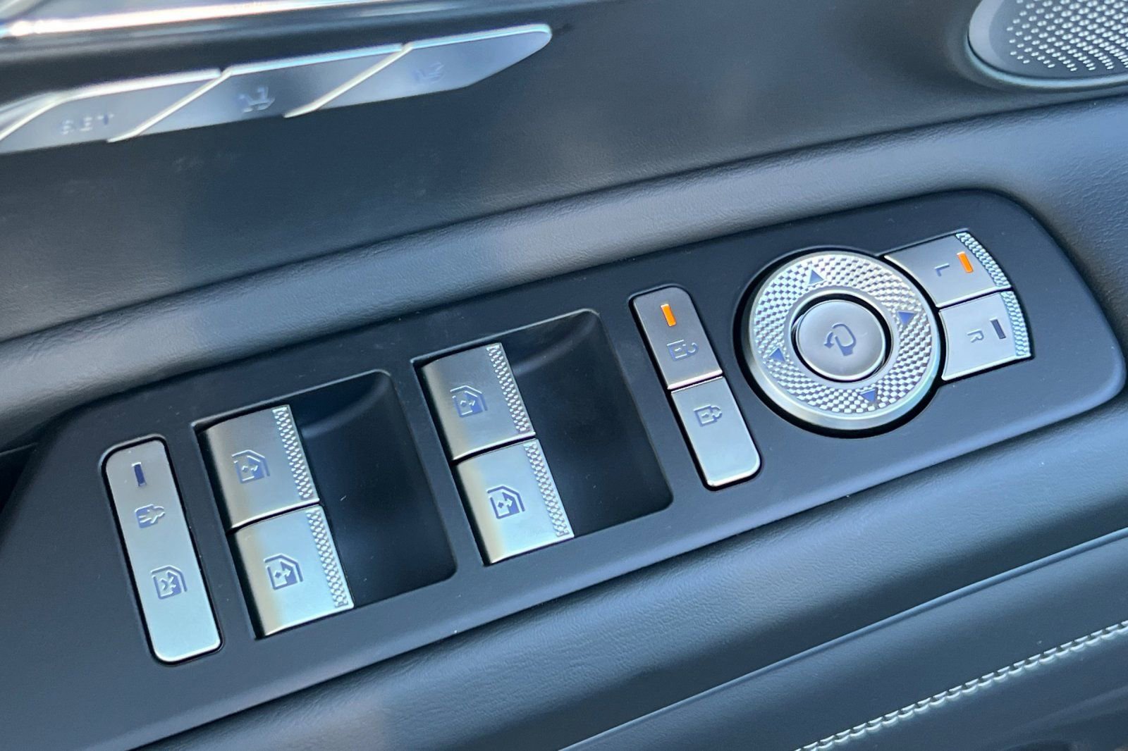 New 2026 Genesis GV80 2.5T Prestige image 13