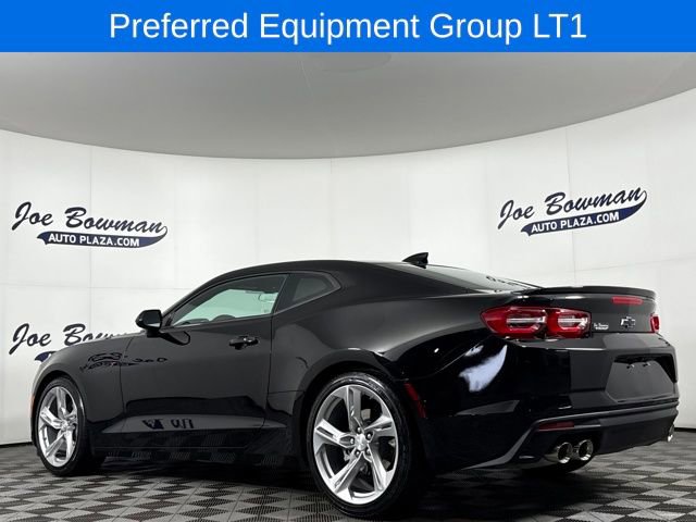 Used 2021 Chevrolet Camaro LT w/ Technology Package image 8