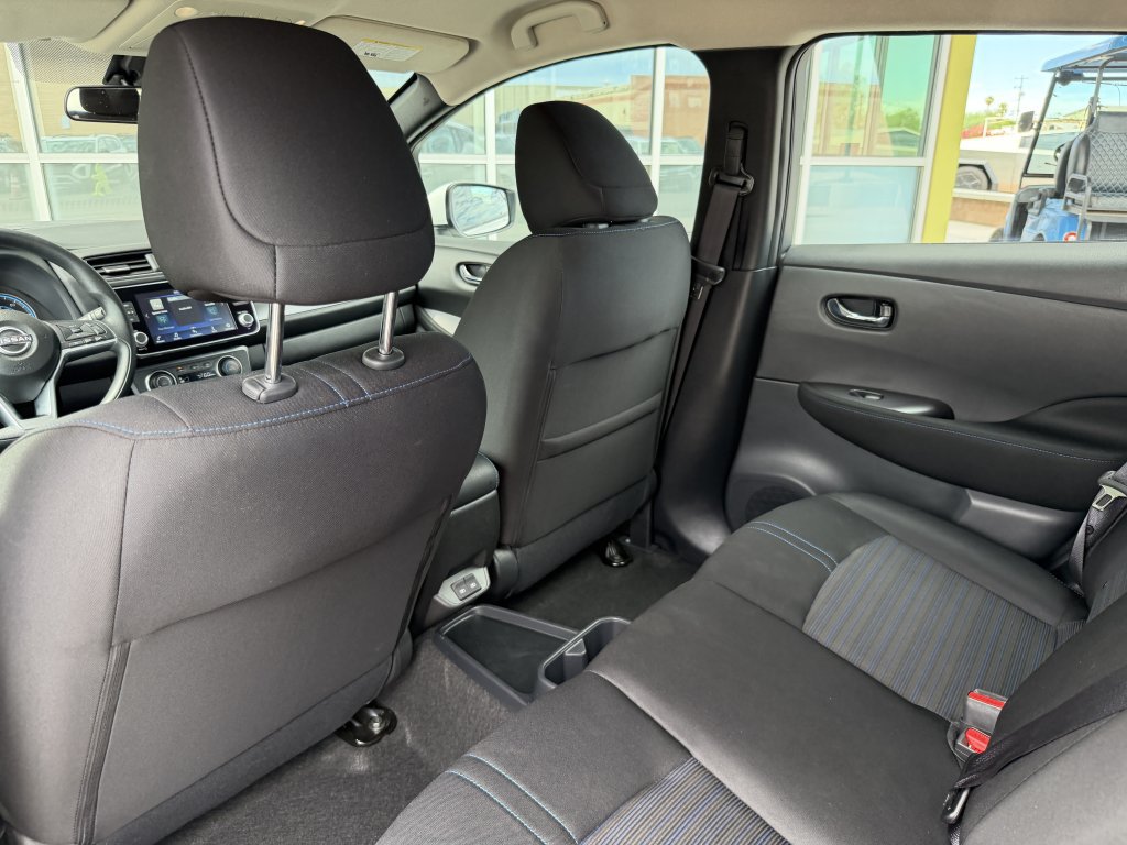 Used 2025 Nissan Leaf S FWD image 32