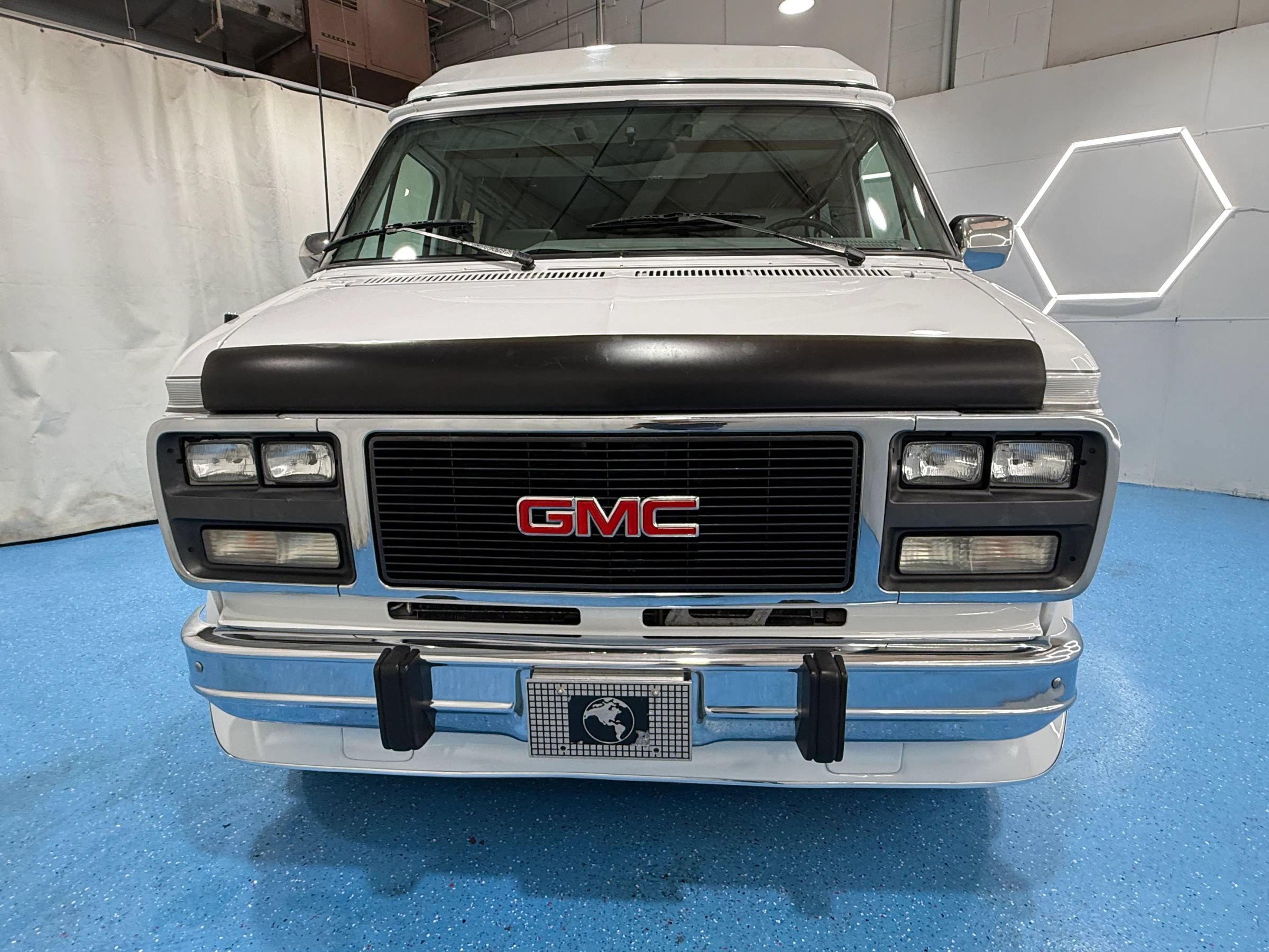 Used 1995 GMC G2500 Vandura RWD image 4