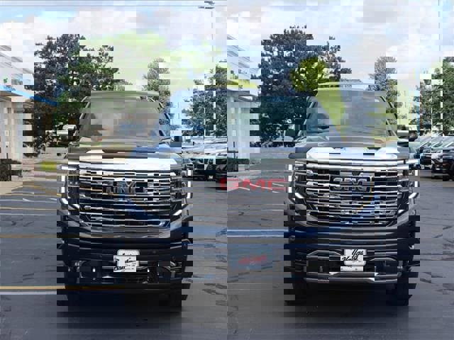 Used 2023 GMC Sierra 1500 Denali w/ Denali Reserve Package image 2