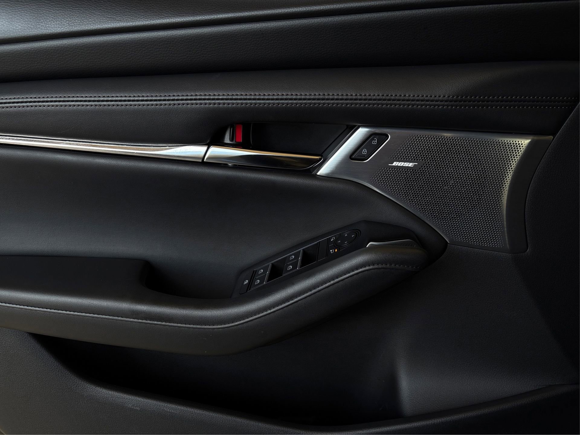 Used 2023 MAZDA MAZDA3 Hatchback w/ Appearance Package image 20