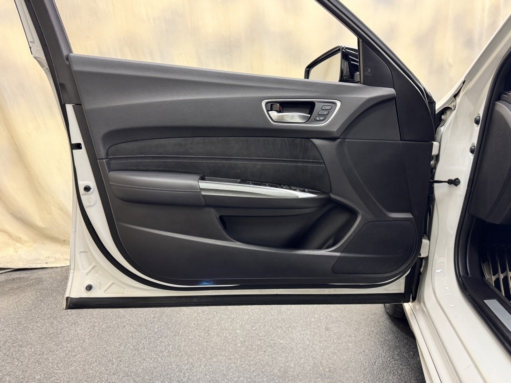 Used 2019 Acura TLX w/ Technology & A-SPEC Pkg image 12
