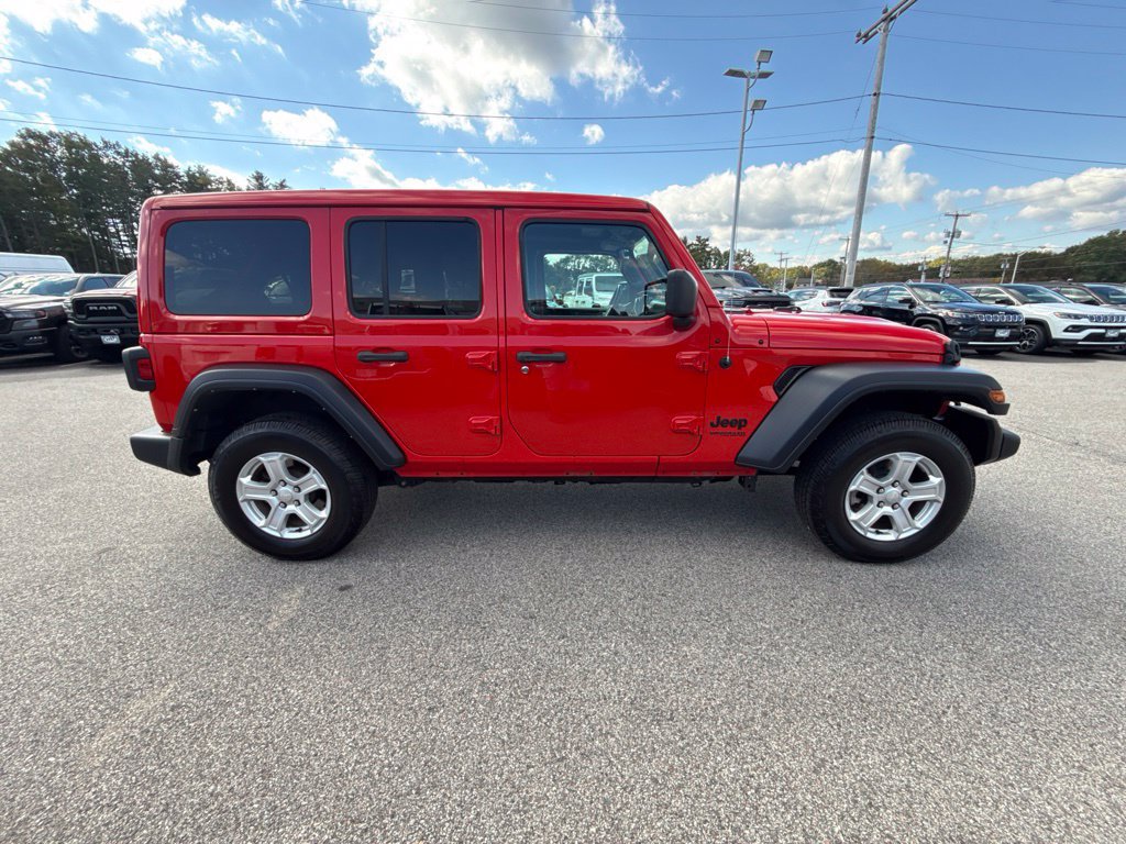 Certified 2022 Jeep Wrangler Unlimited Sport w/ Sun And Sound Package AWD/4WD image 6