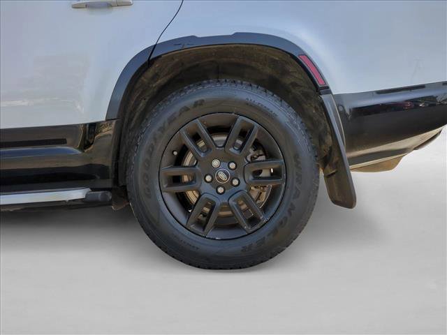 Used 2023 Land Rover Defender 130 X-Dynamic SE image 27