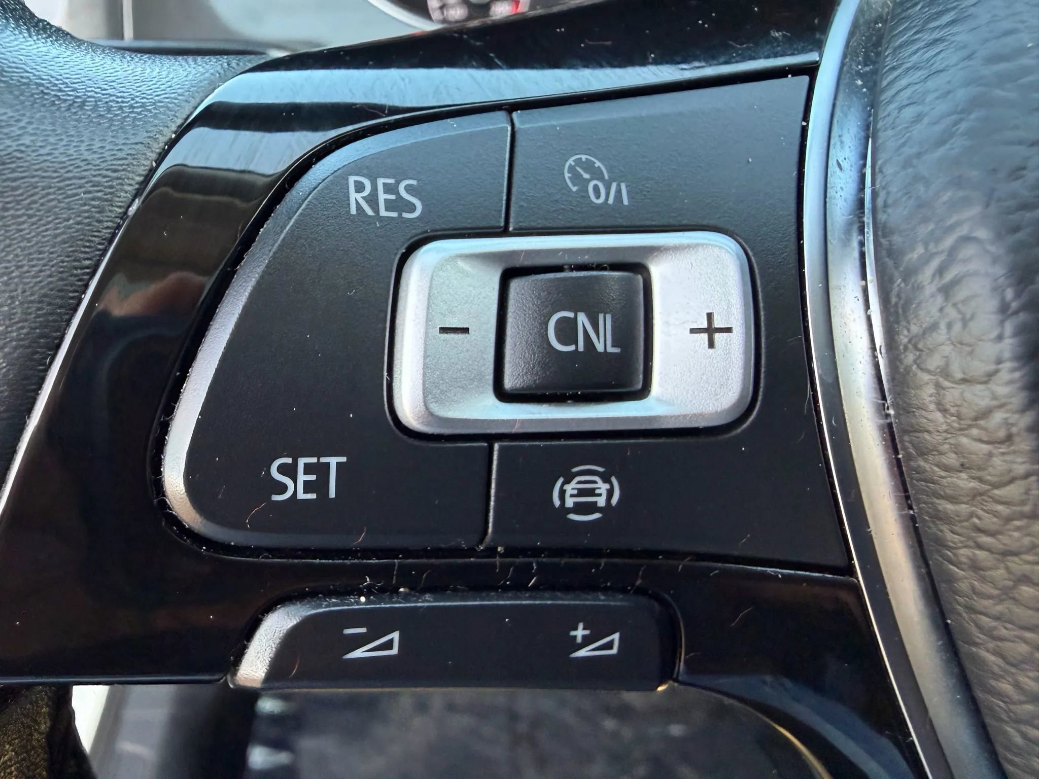 Used 2020 Volkswagen Golf 4-Door image 20