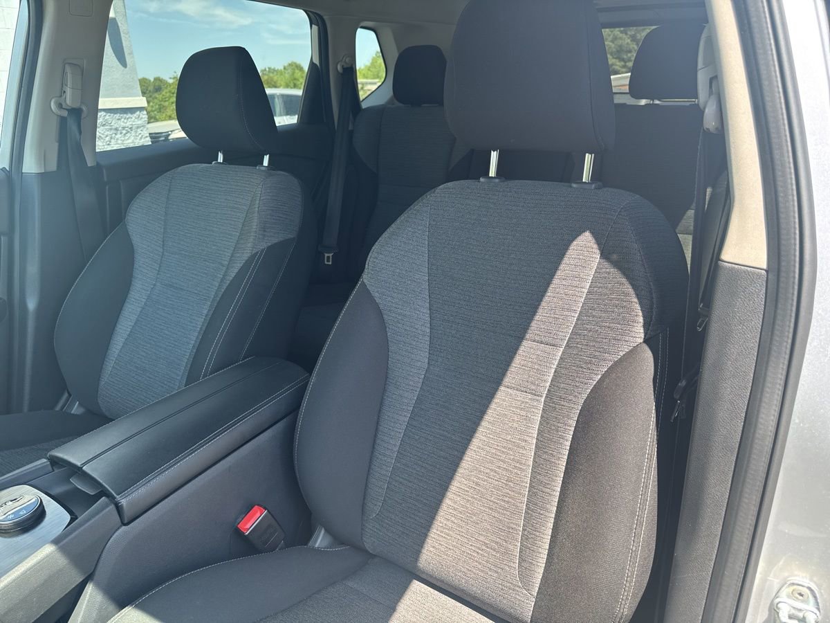 Used 2023 Nissan Rogue SV AWD/4WD image 16