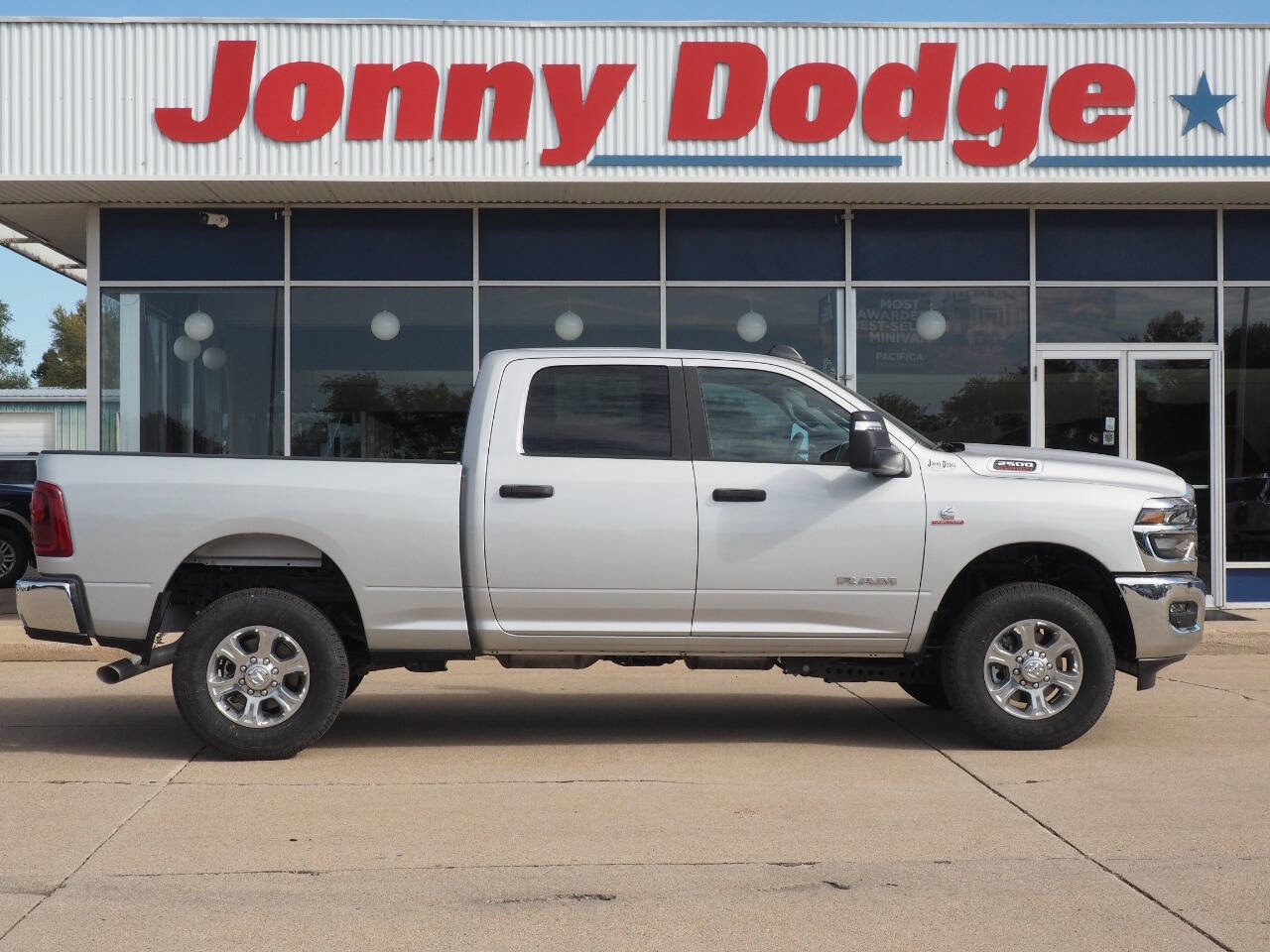 New 2025 RAM 2500 Big Horn image 1